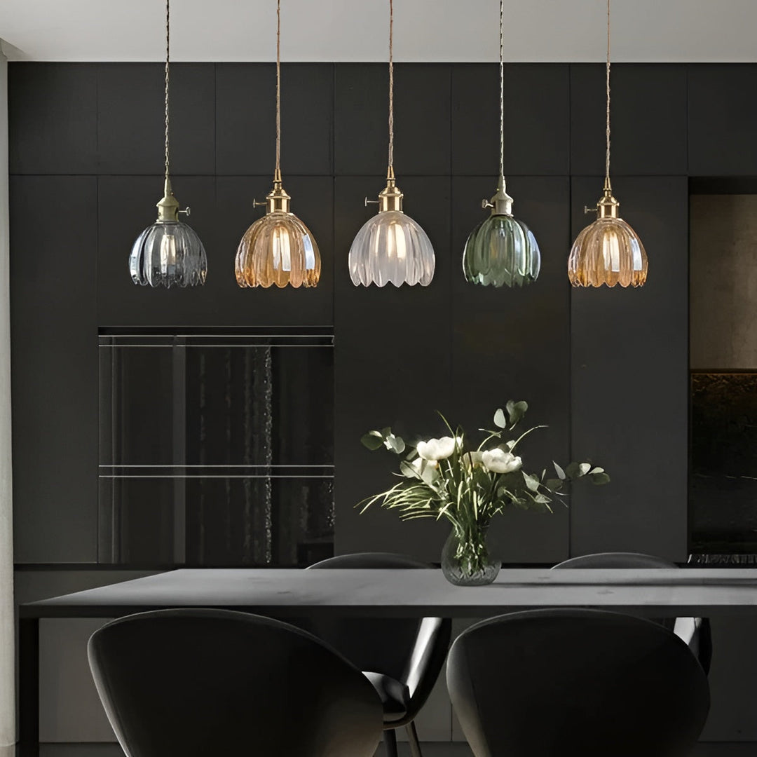 Pendant light with flower glass – Japanese design for cozy rooms | Stornfield