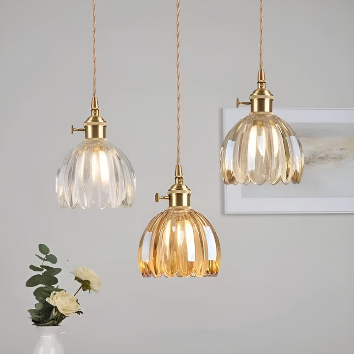 Pendant light with flower glass – Japanese design for cozy rooms | Stornfield