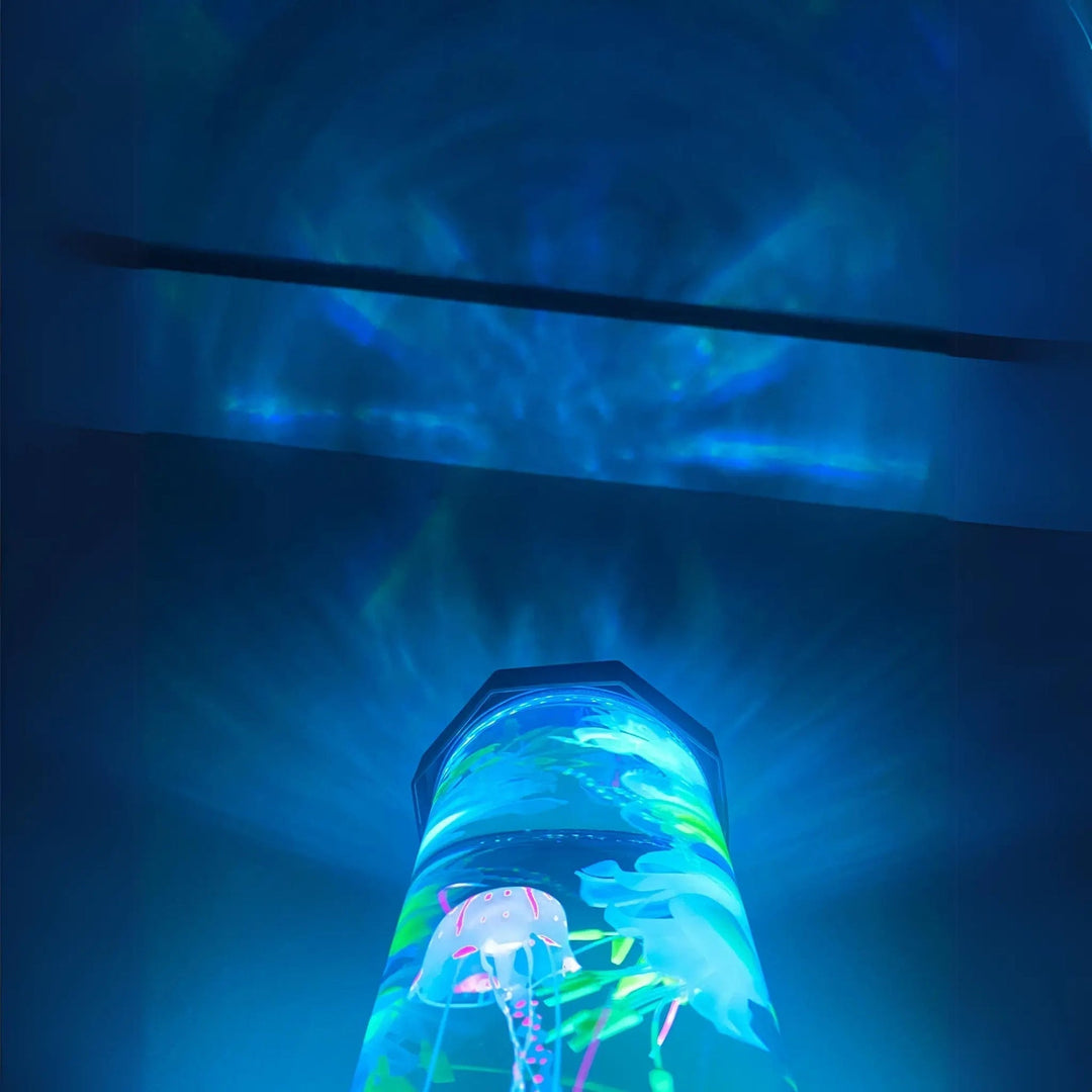 Jellyfish Aquarium Table Lamp | Stornfield