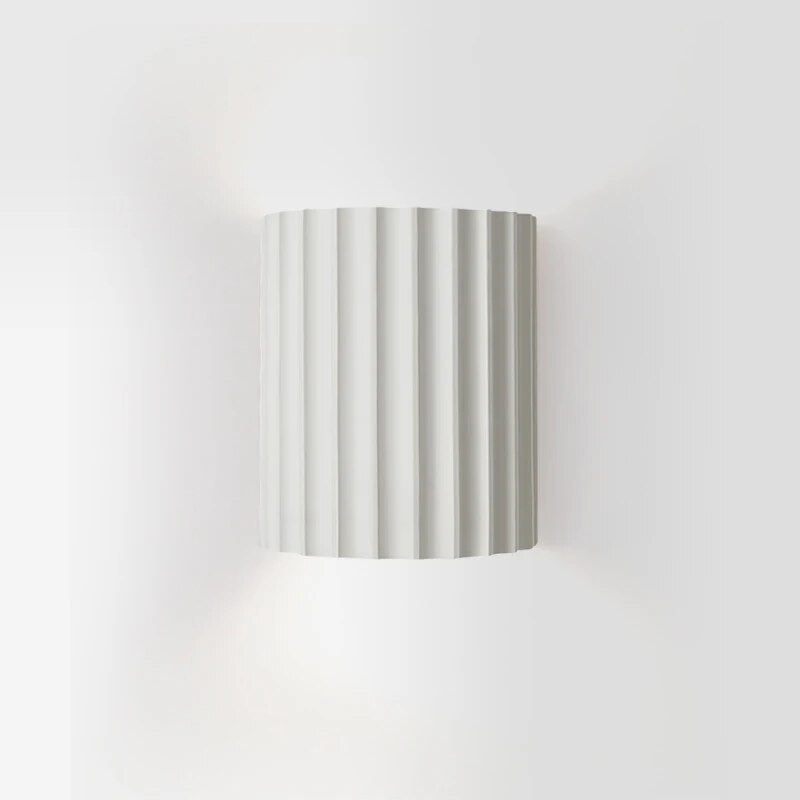 Stornfield | WärmeAura | Resin Wall Sconce for a Warm Ambiance