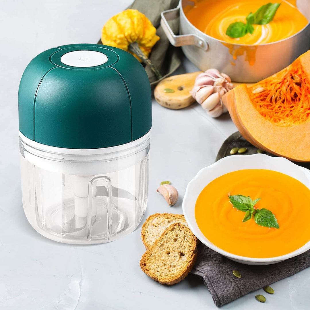 ChopEase Electric Garlic Press – USB Rechargeable – Compact & Powerful – 250ml | Stornfield