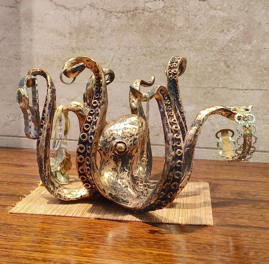 Kraken - Octopus Design Rustic Cruch Holder Bowl