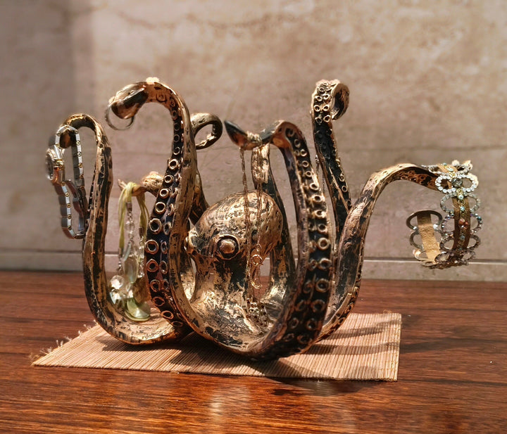 Kraken - Octopus Design Rustic Cruch Holder Bowl