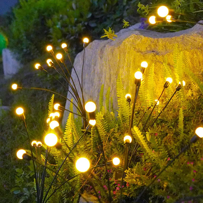 Stornfield | The magic of the solar lantern with firefly effect