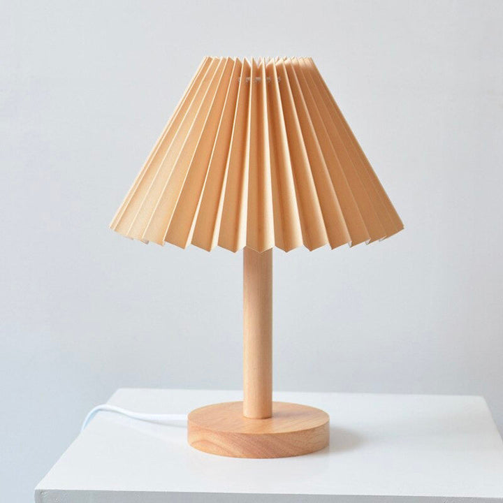 Stornfield | Lampe de chevet en bois avec abat-jour plié