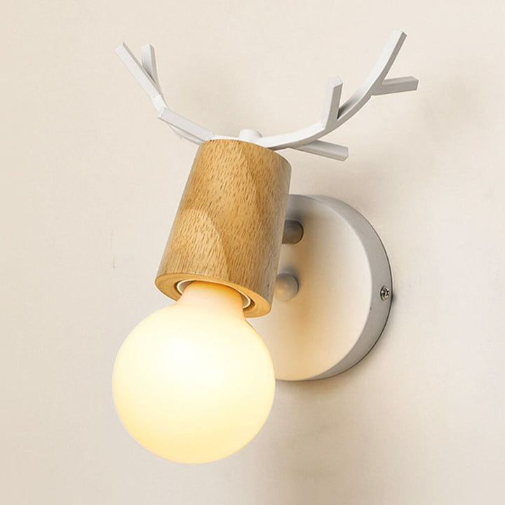 Deer Antler Wall Bedside Lamp Sconce in Nordic Style Design | Stornfield