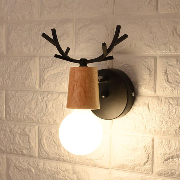 Deer Antler Wall Bedside Lamp Sconce in Nordic Style Design | Stornfield