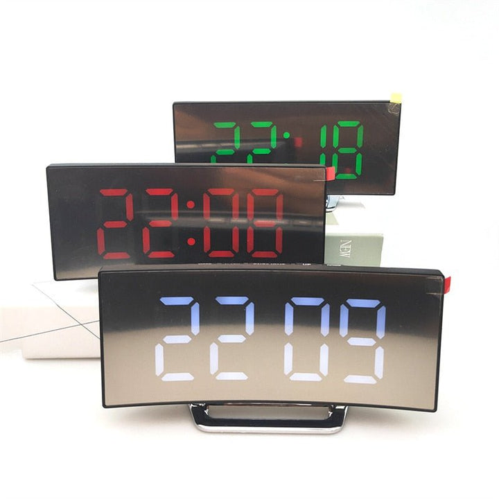 Stornfield | LED Digital Alarm Clock – Curved Mirror Display, Table Clock with Snooze Function, Electronic Desk Display, Bedroom and Living Room Decor