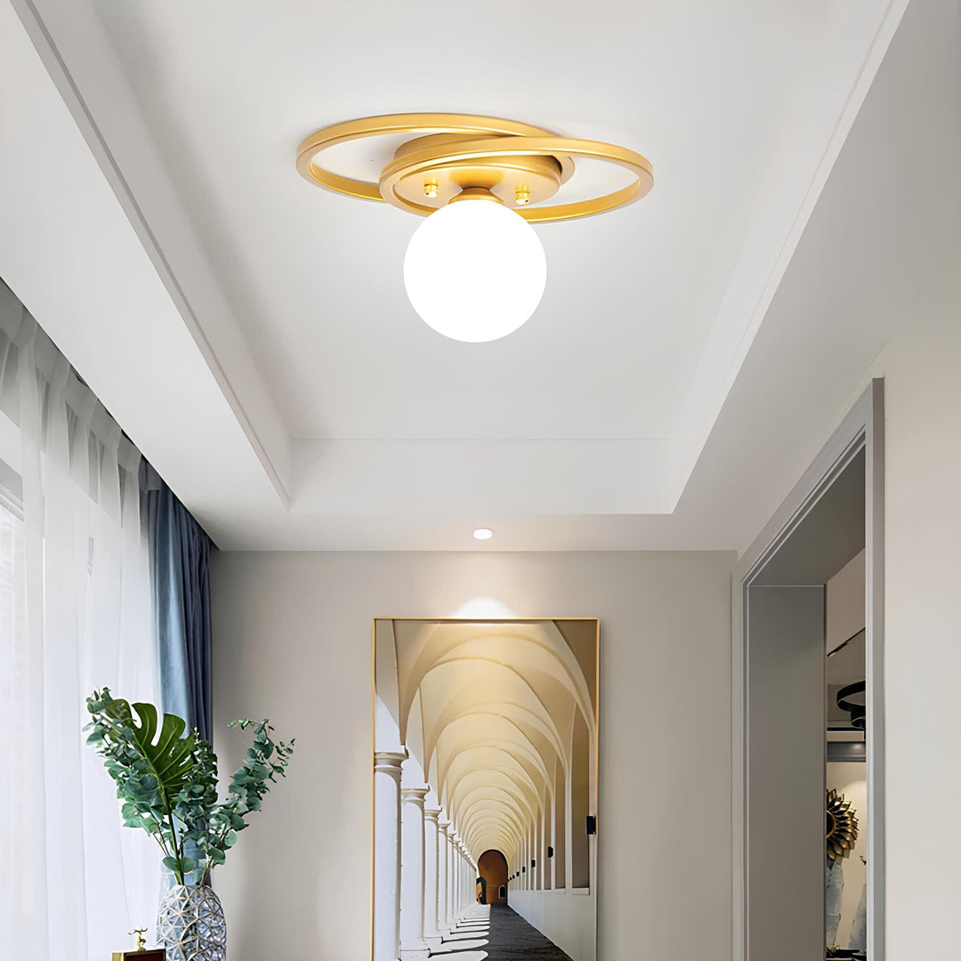 Stornfield | LumiNoble | Luminaire de plafond intemporelle avec design à boule LED dorée
