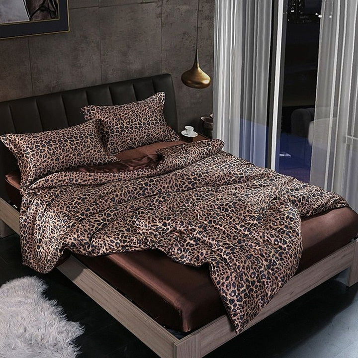 Stornfield | Luxury Silk/Satin Bedding Set (4-Piece) - SilkSleep