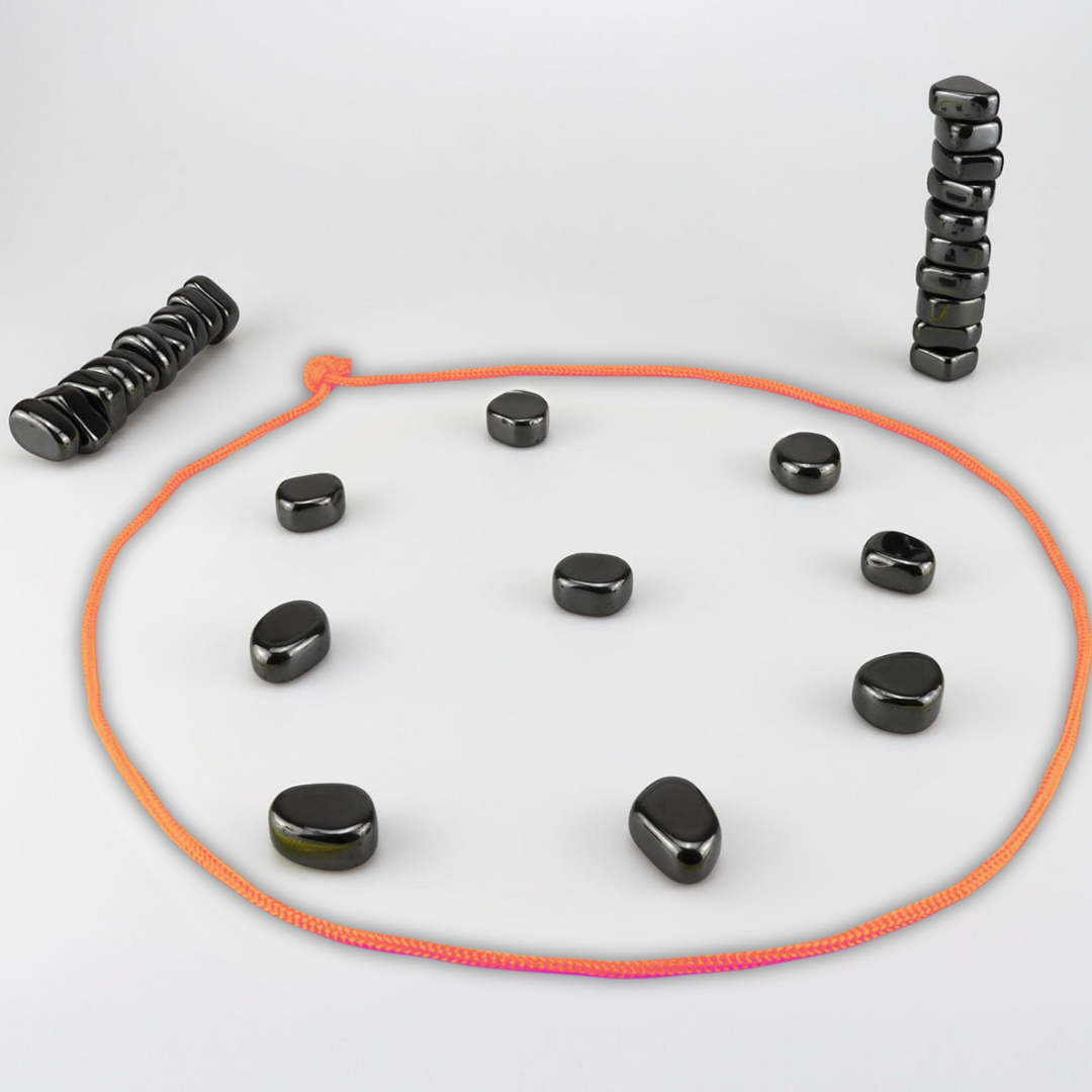 Stornfield | Magnetic Travel Chess Set for Smart Entertainment - CheckMate