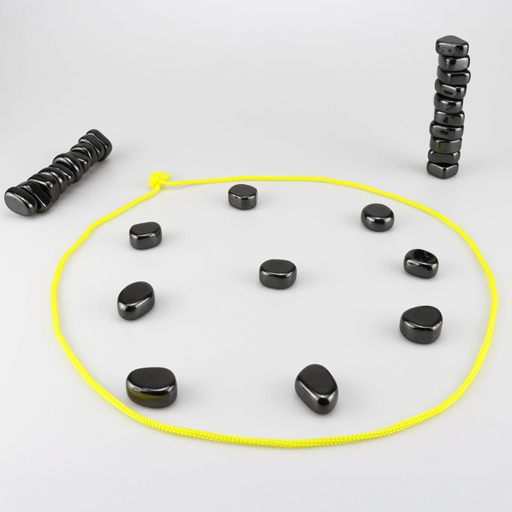 Stornfield | Magnetic Travel Chess Set for Smart Entertainment - CheckMate