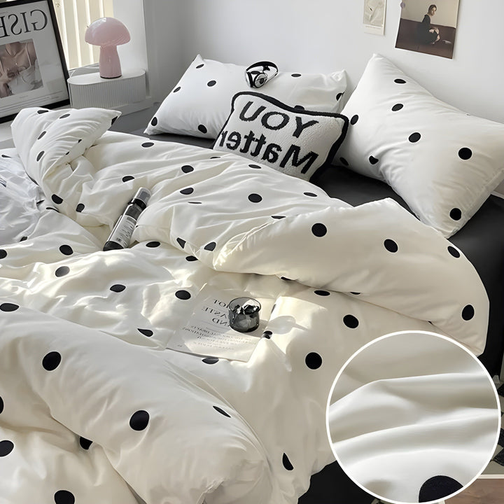 PureLoom Bedding Set - Modern skin-friendly bedding set (1 duvet + 1 flat sheet + 2 pillowcases) | Stornfield
