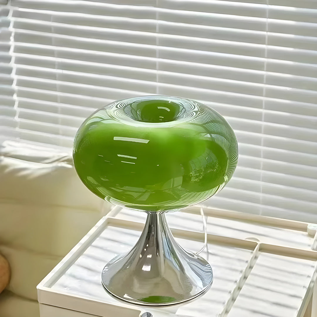 SereneCrystal Lamp - Elegant Retro Table Lamp | Stornfield