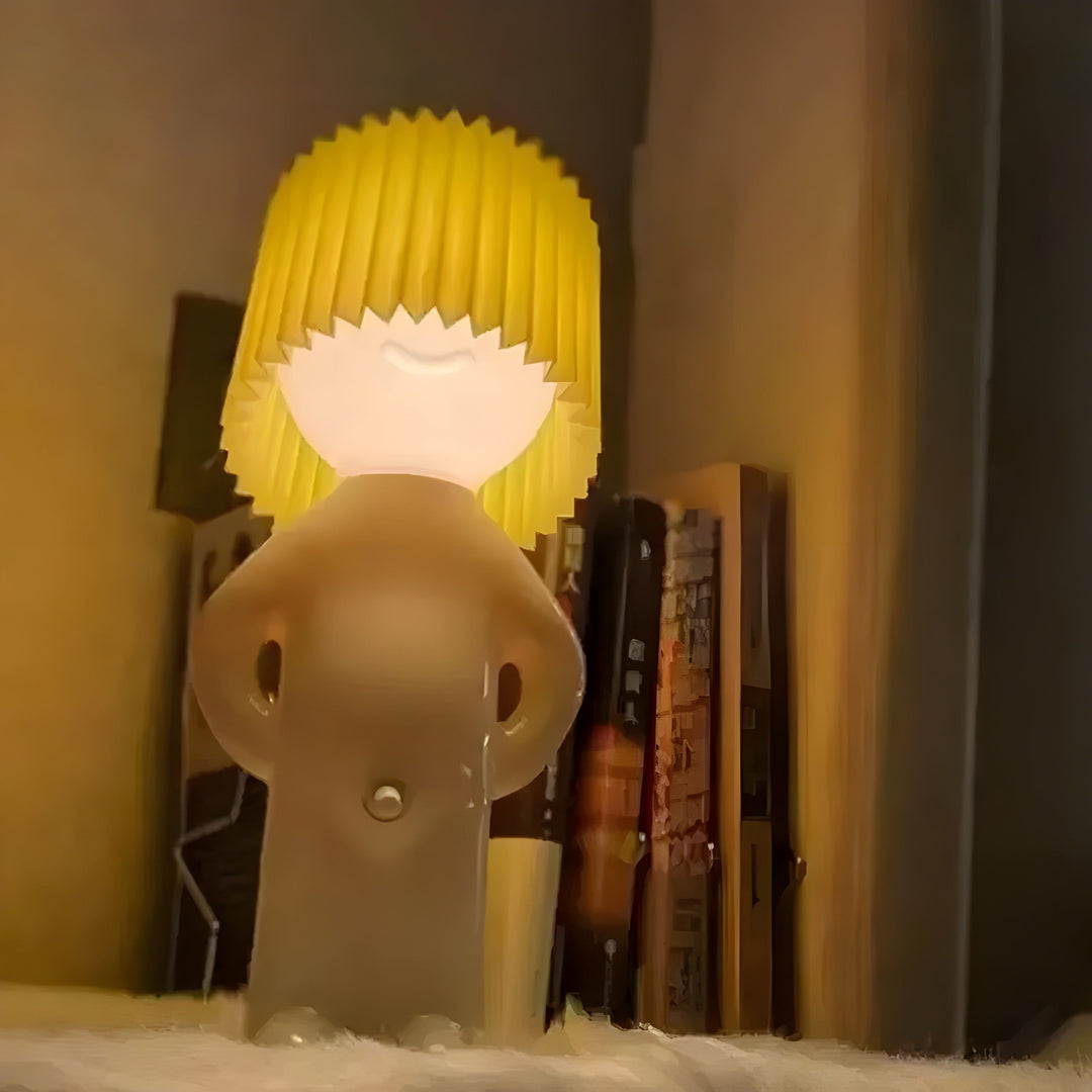 Stornfield | Lampe de table créative Sassy Boy – Éclairage unique pour chambre et espace de vie