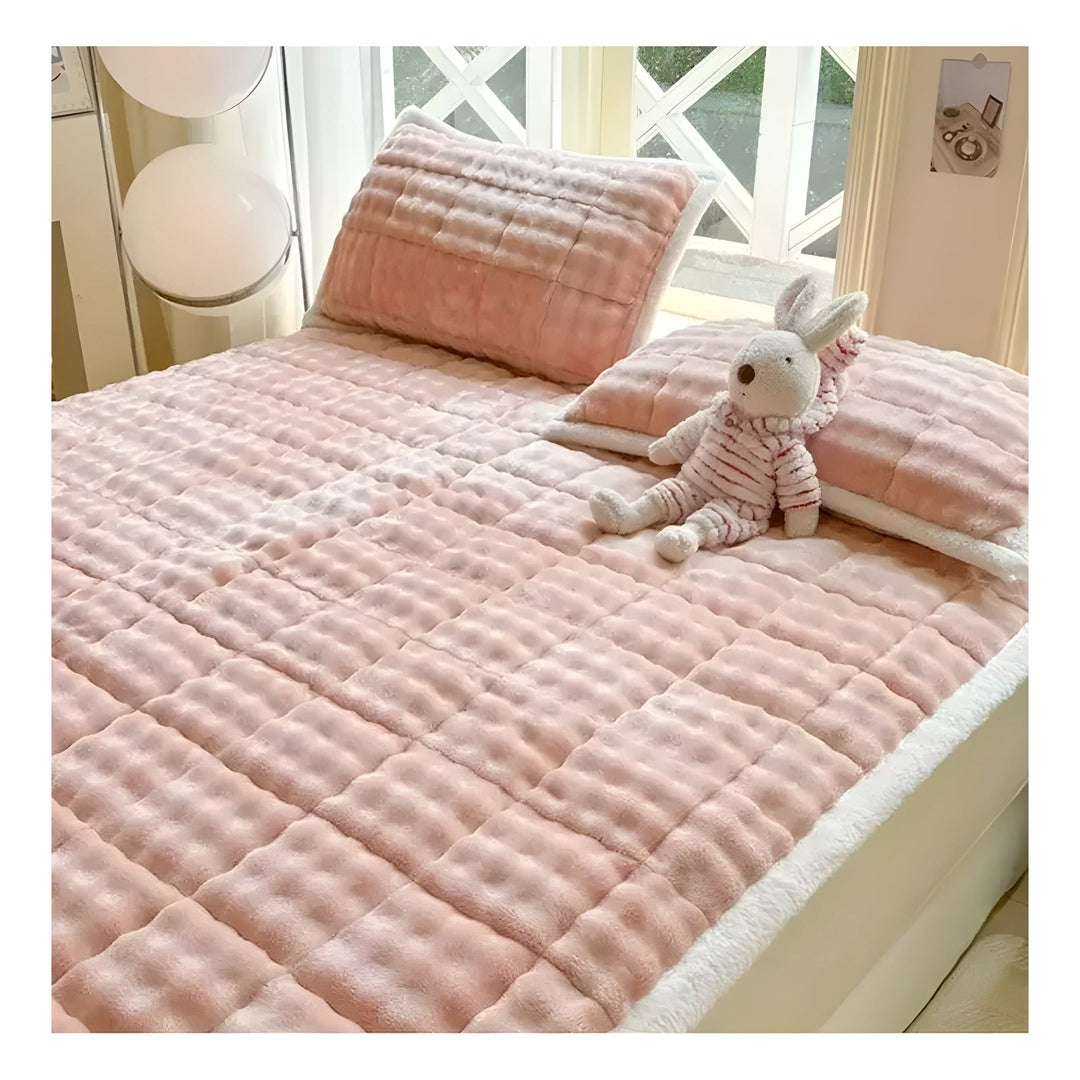 VelvetRest Bedding Set - Warmer Winter Milk Velvet Anti-Slip Mattress Cover | Stornfield