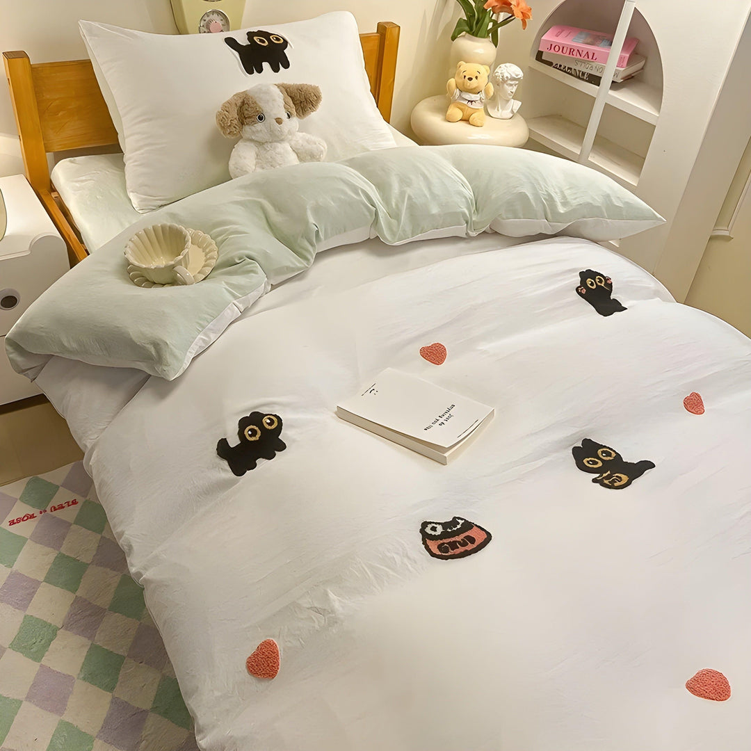 CloudComfort Bedding Set - Comfortable and Skin-Friendly Lucky Cat Bedding | Stornfield
