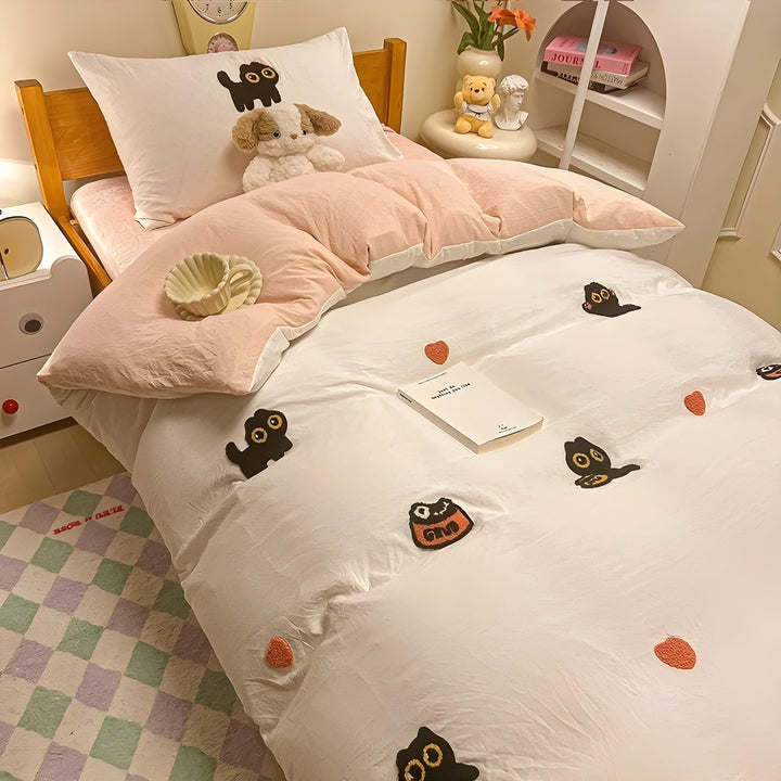 CloudComfort Bedding Set - Comfortable and Skin-Friendly Lucky Cat Bedding | Stornfield