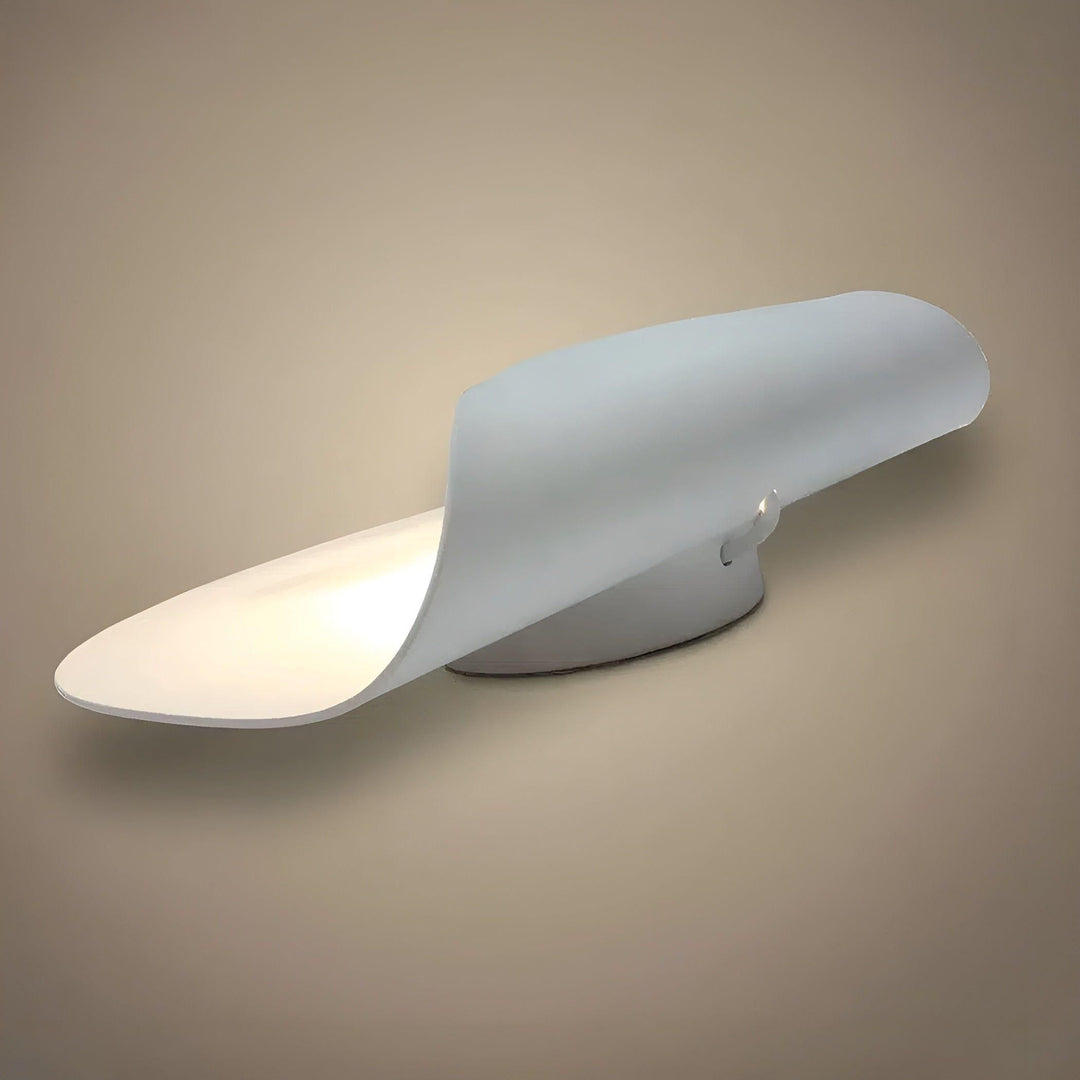 Minimalist wall lamp with soft, ambient lighting Stornfield