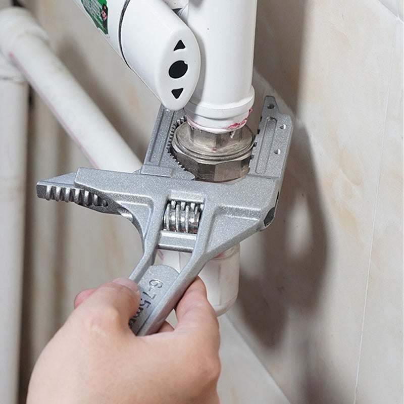 Multifunctional bathroom key tool | Stornfield