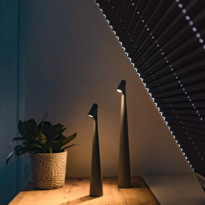 Stylish table lamp - wireless | Stornfield