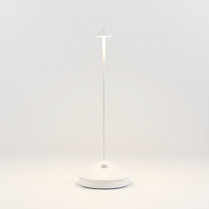 ClarityGlow – Wireless LED table lamp | Stornfield