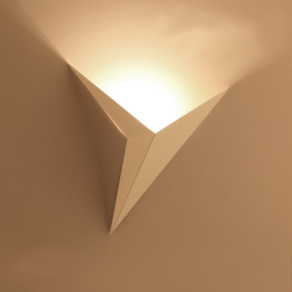 Modern Triangular Wall Lamp - TrigoLux | Stornfield
