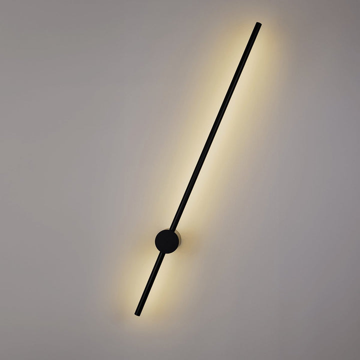 Nordic Light Stick – Minimalist Elegance with Versatile Illumination | Stornfield