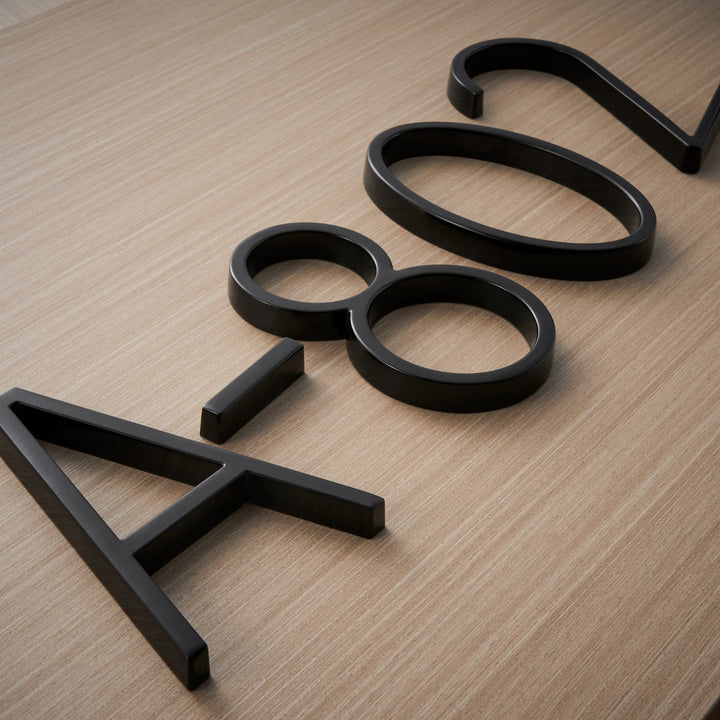 Stornfield | Black House Numbers