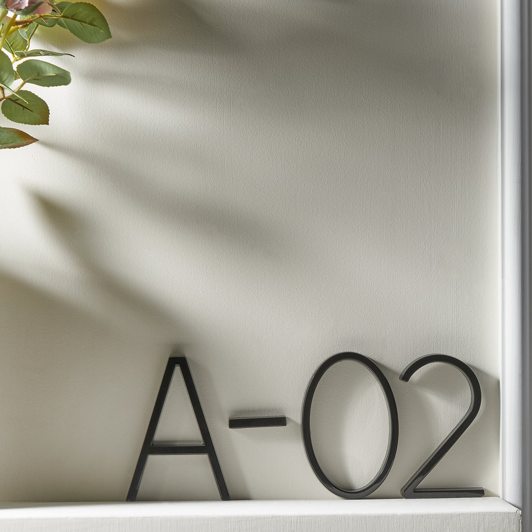 Stornfield | Black House Numbers