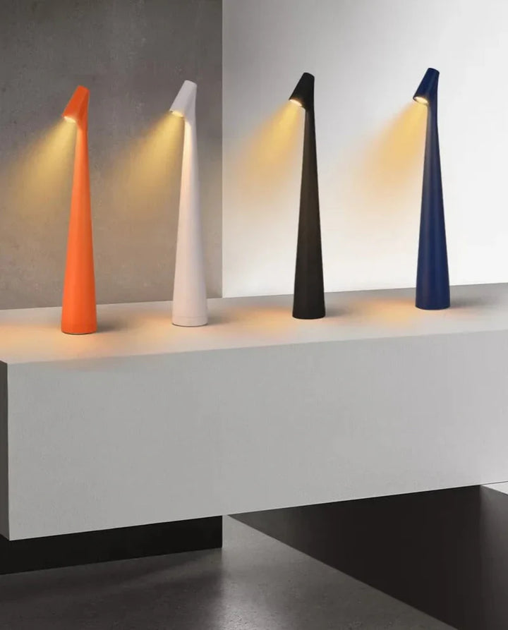 Stylish table lamp - wireless | Stornfield