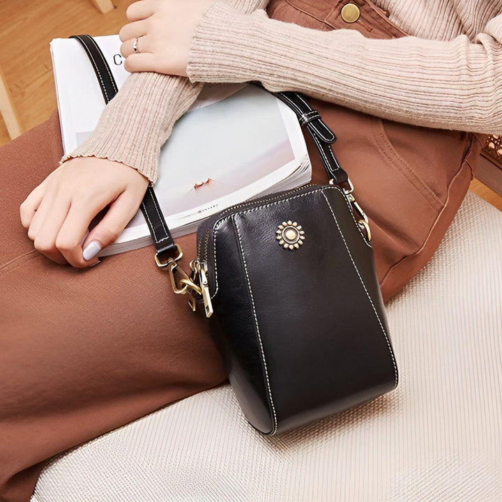 Clara Bag - Luxurious Shoulder Bag for Effortless Elegance | Stornfield
