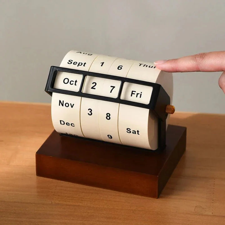 Stornfield | Perpetual Bicycle Desk Calendar