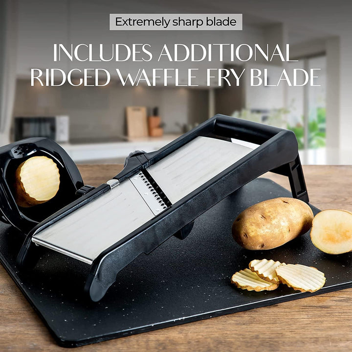 Stornfield | Premium food slicer with cut-resistant gloves