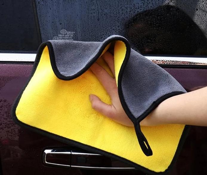 Poli - Microfiber Car Polishing Towel | Stornfield