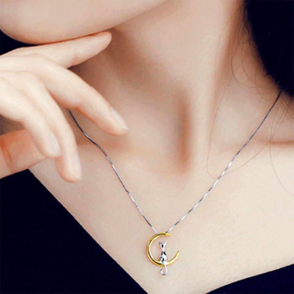 Kat - Moon Swing Necklace | Stornfield
