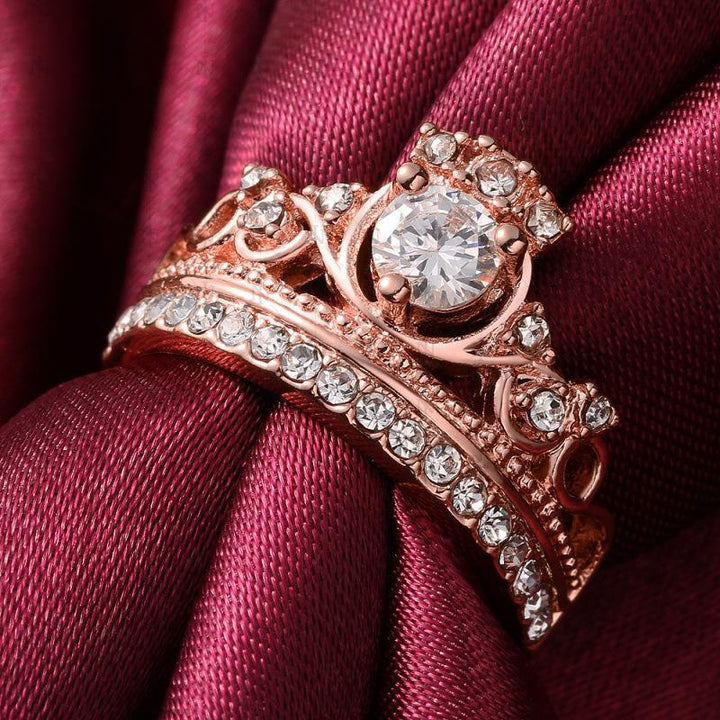 Rose Gold Queen Ring | Stornfield