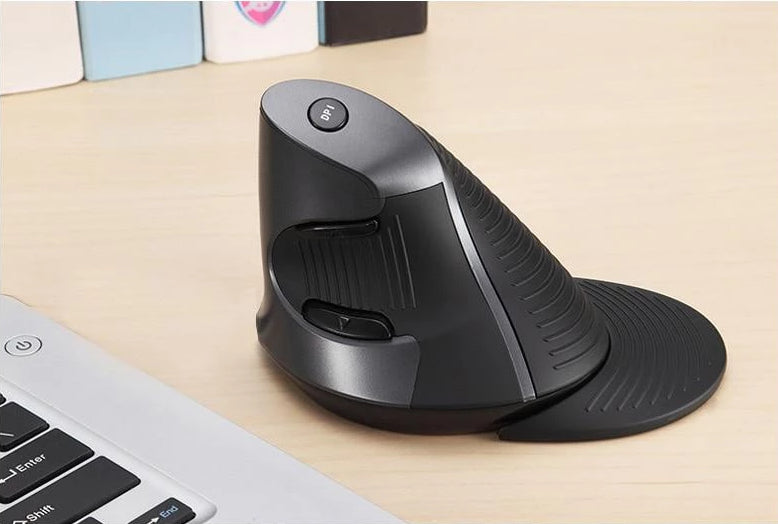 Ergonomic Wireless Vertical Mouse with 6 Buttons | Stornfield