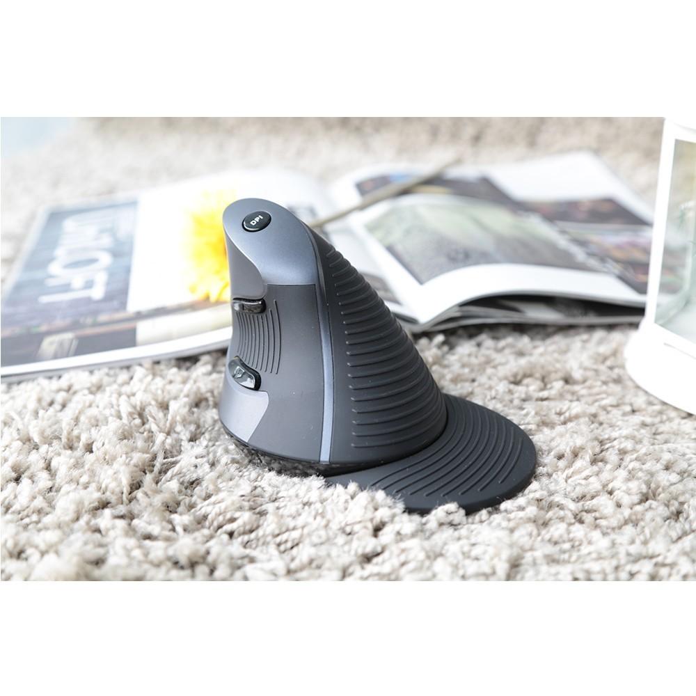 Ergonomic Wireless Vertical Mouse with 6 Buttons | Stornfield