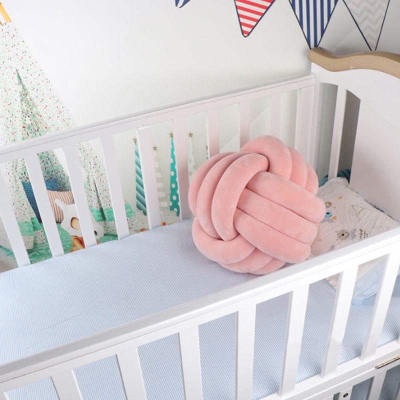 Stornfield | KNOT KISSING CUSHION