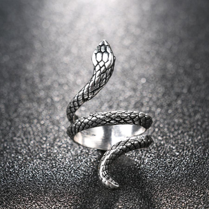 Covet - Serpentine Ring | Stornfield