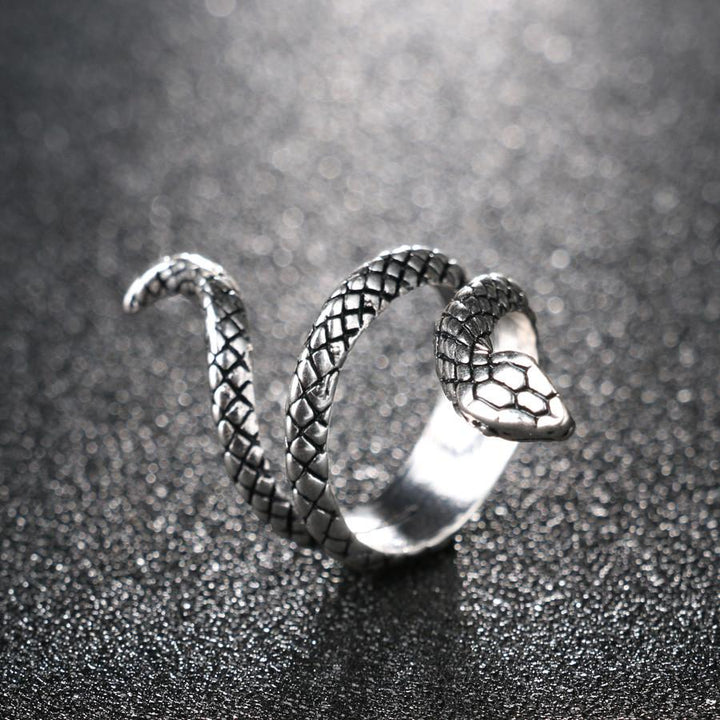 Covet - Serpentine Ring | Stornfield