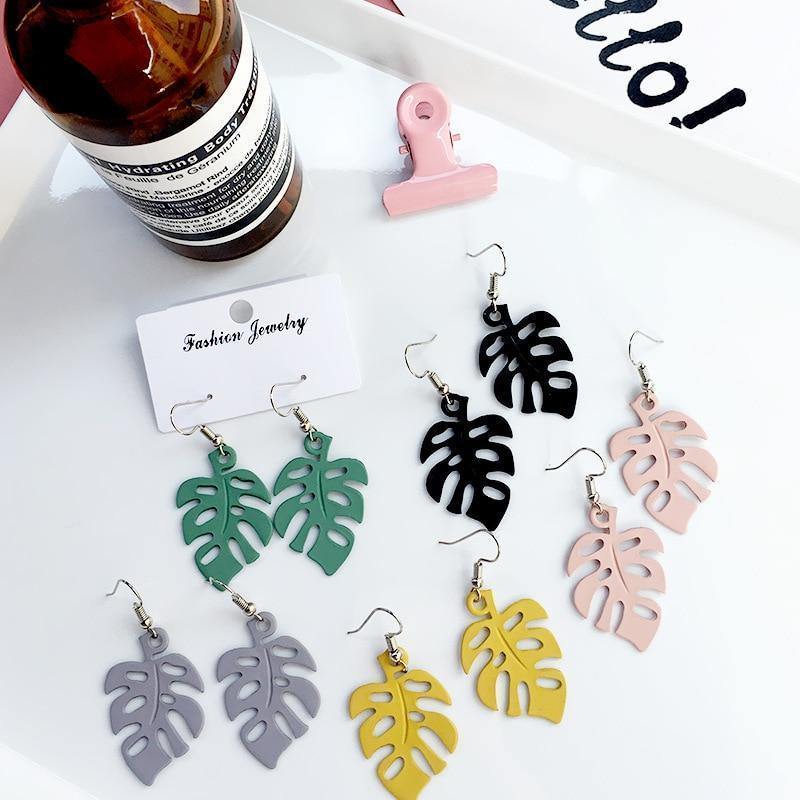 Stornfield | NatureChic Monstera Earrings | Drop Style | Timeless Jewelry