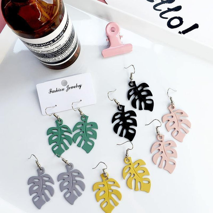 Stornfield | NatureChic Monstera Earrings | Drop Style | Timeless Jewelry