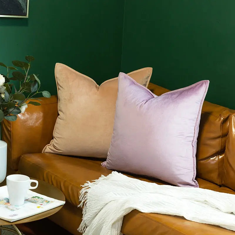 Stornfield | VelvetLuxe – Elegant Velvet Cushion Cover with Refined Details