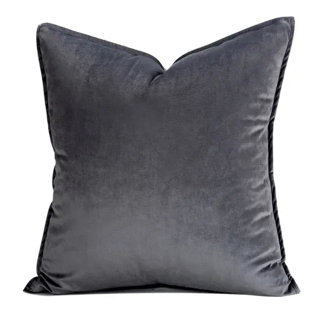 Stornfield | VelvetLuxe – Elegant Velvet Cushion Cover with Refined Details