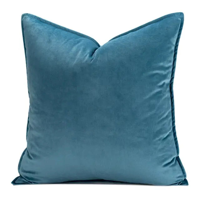 Stornfield | VelvetLuxe – Elegant Velvet Cushion Cover with Refined Details