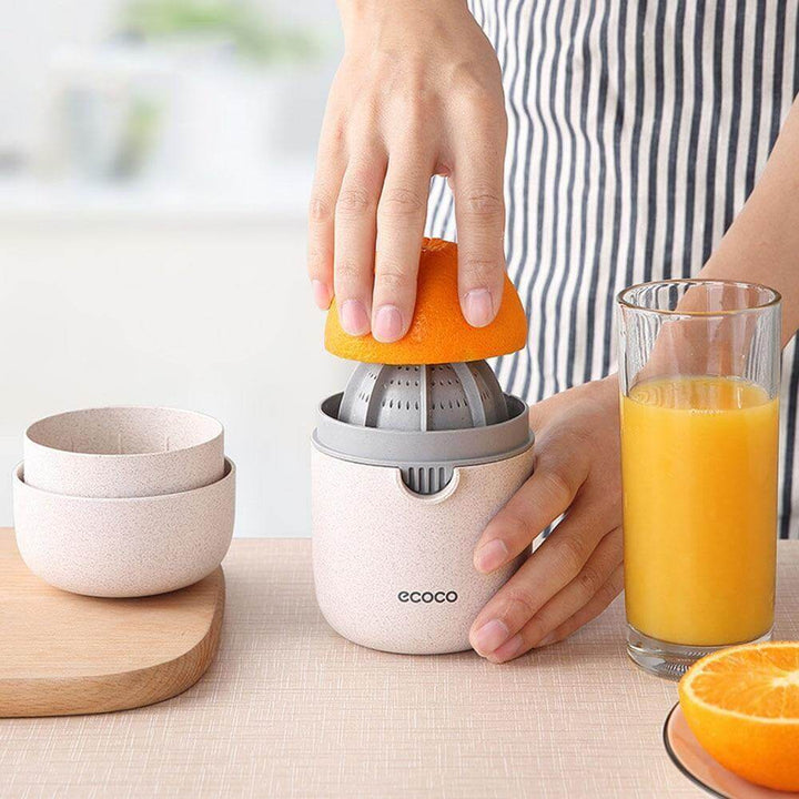 Stornfield | Simple Portable Mini Pastel Juicer