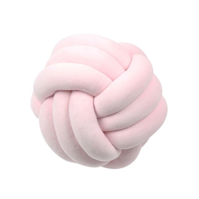 Stornfield | KNOT KISSING CUSHION