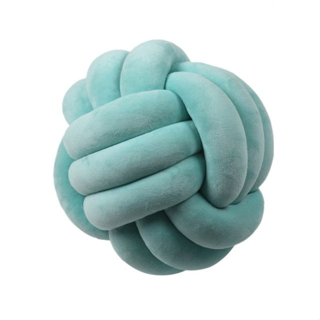 Stornfield | KNOT KISSING CUSHION